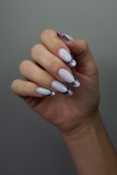 Purple glitter french tips