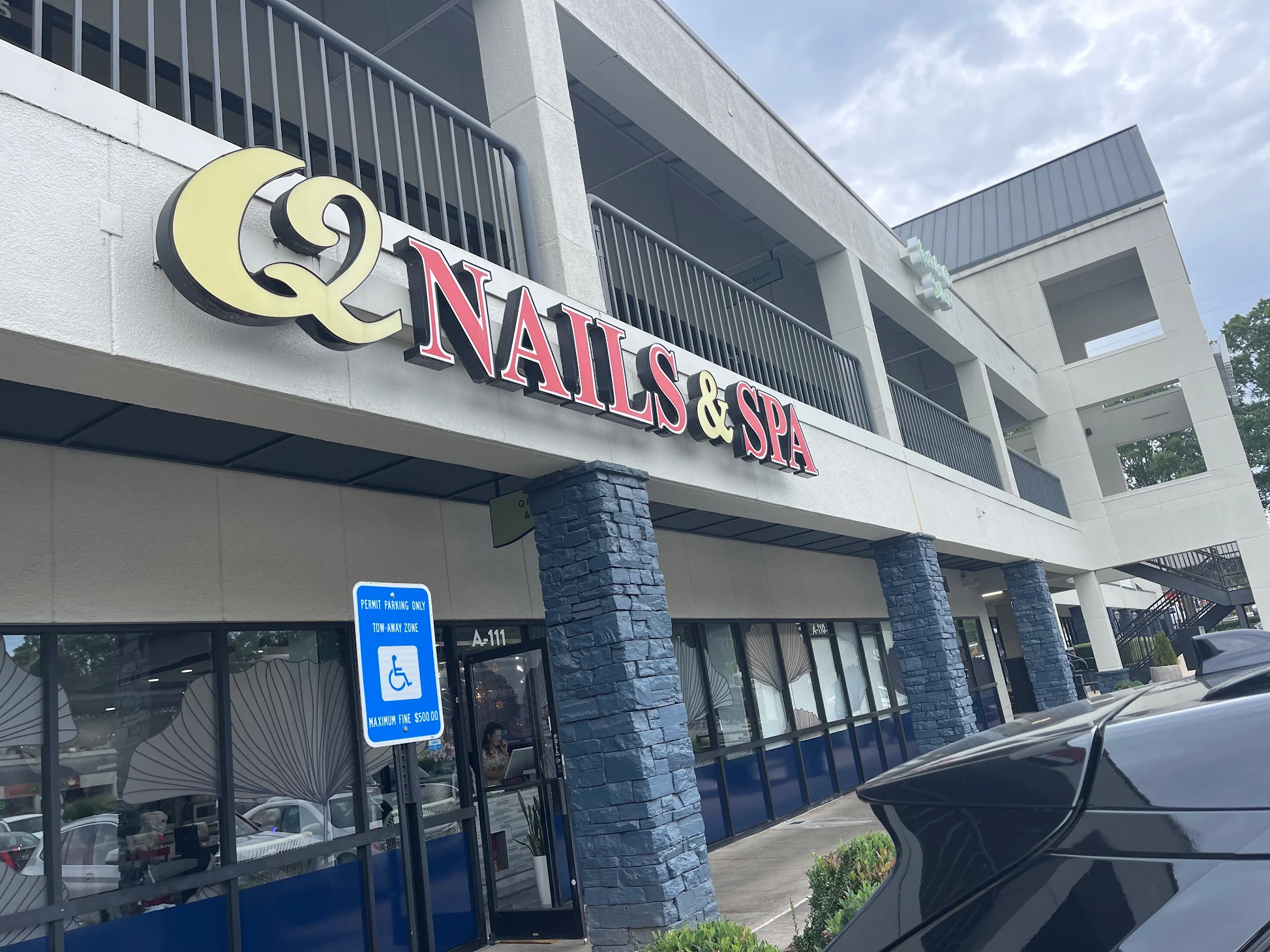 Q Nails Spa Gallery Image